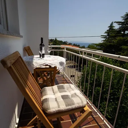 Apartment Jenny With Parking, Wi-fi And Sea View